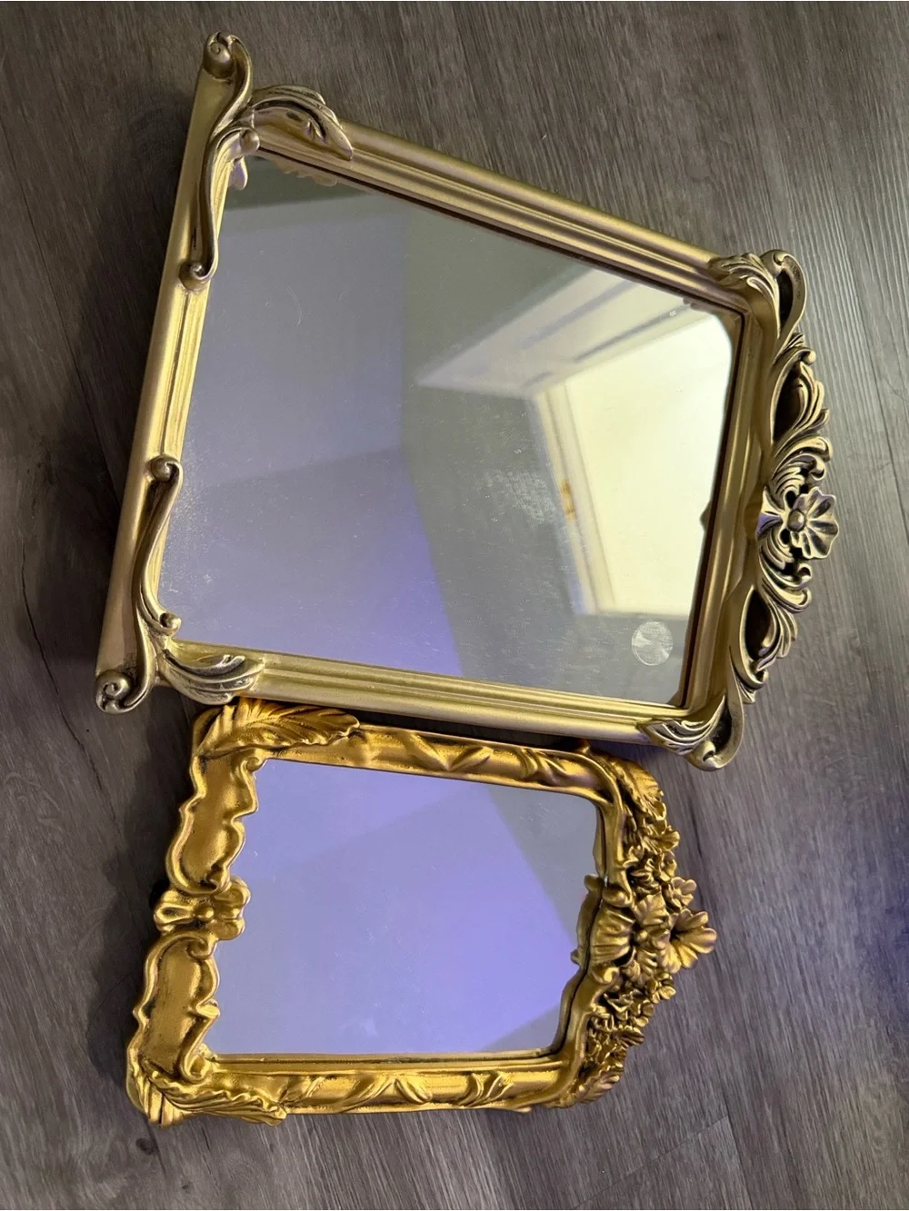 🩷Firm Price🩷Two pieces vintage mirrors